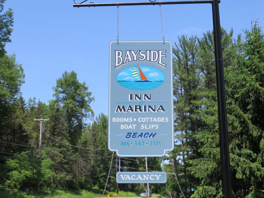 Bayside Inn & Marina คูเปอร์สทาวน์ ภายนอก รูปภาพ